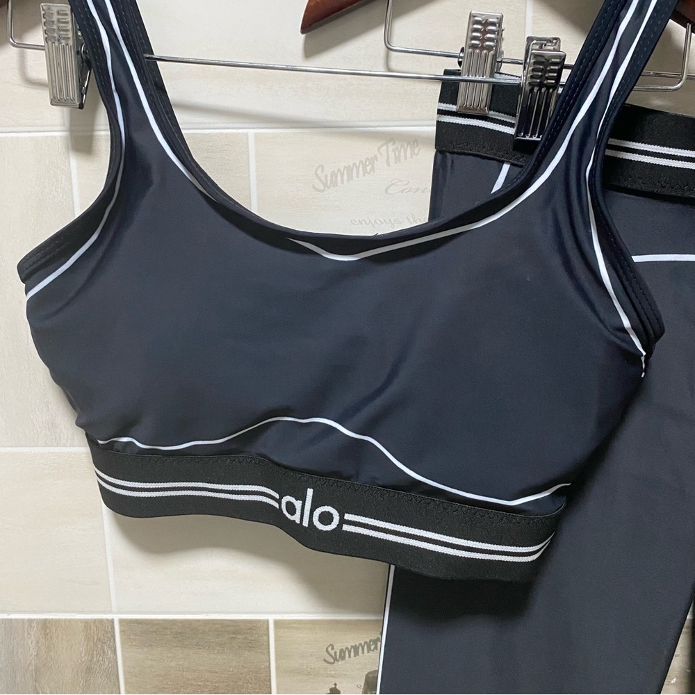 ALO Yoga Women's Black Intimates Set